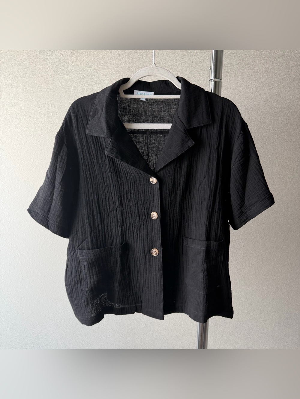 Sense boutique brand Size Small Short-Sleeve Button-Front Shirt Black NWOT